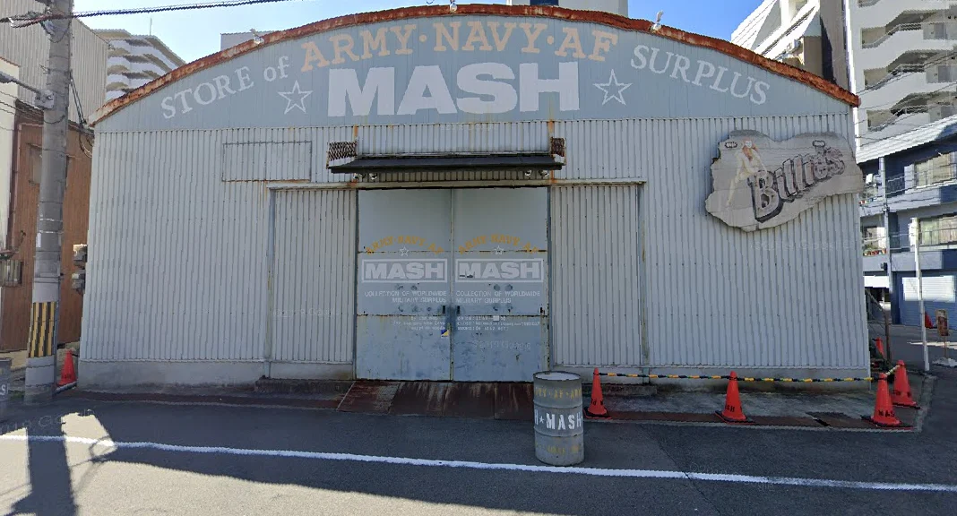 Mash Co.Ltd 매장 전경 웨어하우스 디자인
